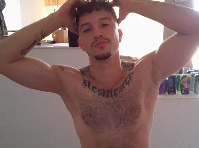 tonny__08 Public Pic 2