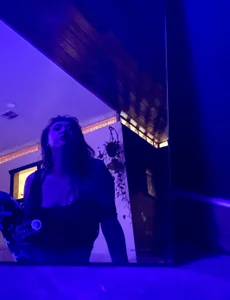 SissyMercy 👹👹👹 টি ছবি