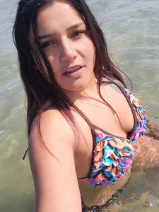 Laura-hotdirtyのPublicの 2枚の写真