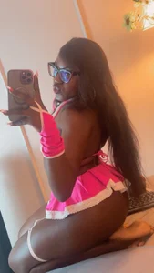 nylaroyale_cr PINK AND DIVERSION 🔥😋 Pic 3