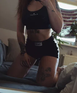 Naughty-Furby Public Foto 3