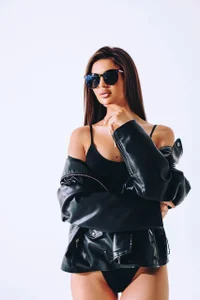 Annaa_Banana kullanıcısının Girl in black albümü -  3 fotoğraf