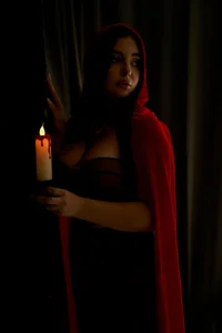 BellaHere Once upon a tease Hình