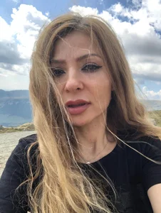 Angelina33 In nature Pic