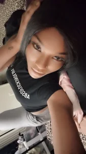 Public de Hillarybanksss  photos