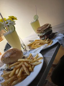 Caro_redd out to eat 🍔 Fotka