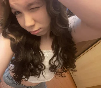 JaneePavlat Public Pic 3