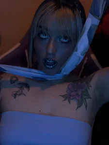 BlueStoneX I'm back <3 make up and tits ;) follow me and like me, Kisses for youu Bilde 3