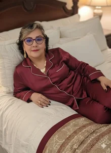 in my bed de cataleya_mom  Imagens