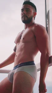 DaveSoldier Flex Man 🪖🫵🏻 in Calvin undies 사진 3