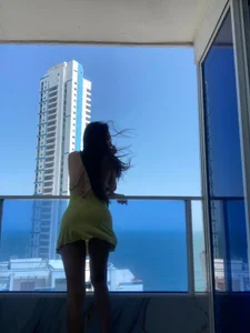 GabbieSkinnyA sexy girl on the beach !😍🏖👙图片