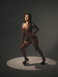 GeorginaMontclair 🐆🖤  4টি ছবি