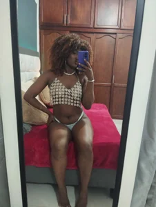 NAOMY_COOPER Public صورة واحدة|NAOMY_COOPER Public صورتان|NAOMY_COOPER Public  3 صور|NAOMY_COOPER Public  3 صورة