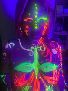 Kyara_Queen Show artistic Pic 3