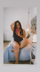 your new girl de miley_jones_ Foto 3