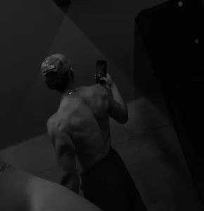 SecureEnglishs XXX nøgenfoto 1