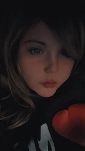 Me222222 de AveryFoxxx  2 Imagens