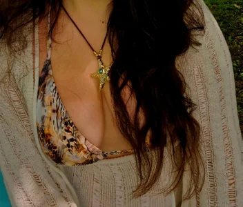 Public de hairypussy1705  4 Imagens