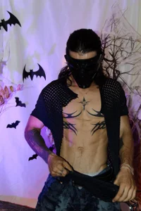 Do you dare to take off my mask... or do you prefer to imagine it? od AlbertBernal69  5 snímek