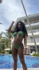 Alianaxlover_のAdventureの 3枚の写真