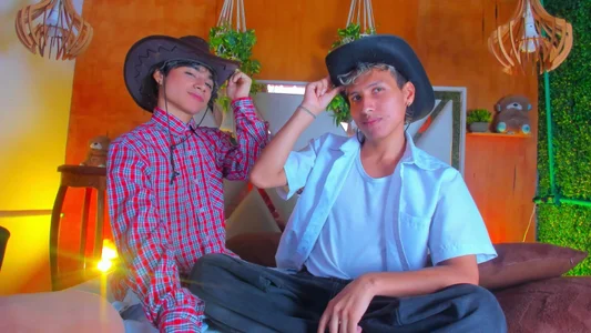 leonix_love hola vaquero😘🤠🔥 Bilde 4