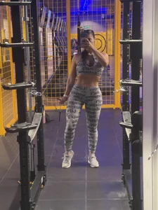 alizehorny Gym time Pic 2
