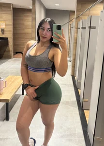 Gym time de isabellaHill2  3 Imagens