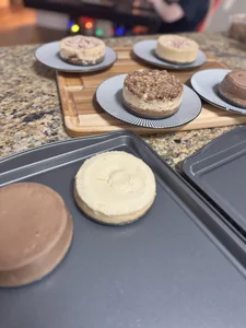 MarlaFknSinger MarlaFknBakes 👩‍🍳 Barefoot & in the kitchen with Marla 🍒 사진 7