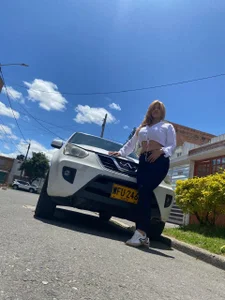 SahoryHornyのFlorの枚の写真