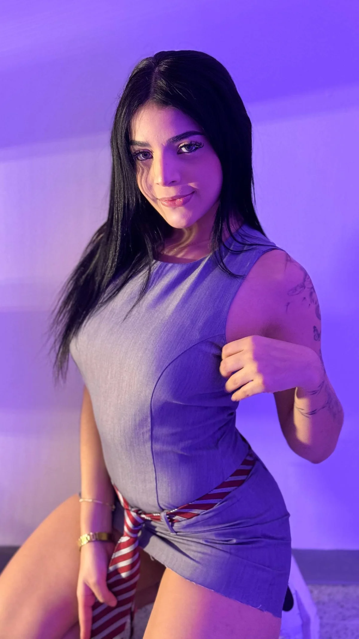 Foto em tendência de ArieliciousXXX 6996