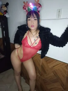 Laura_Daza1 Public Pic 5