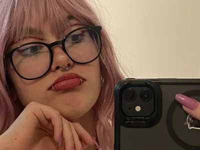 Public de NoahWhitte  3 Imagens