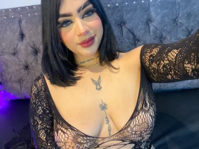 mia_grimes🥵A DEMON IN A WOMAN'S BODY🥵图片 5