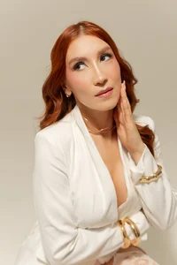 MiaFarrell_ Soft Power Foto 3