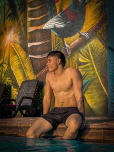 _joansoto Me 💦  2টি ছবি