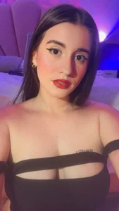 Lana_Herondale kullanıcısının Random selfie sesh albümü -  3 fotoğraf