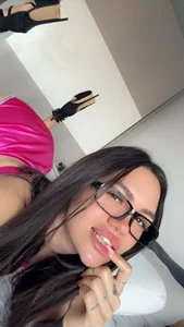 SiennaLuxexxのPublicの 3枚の写真