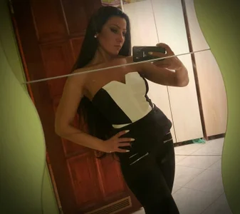 Public od MandyBlaire  5 snímek