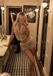 ZyraGoddes Public Poză 9