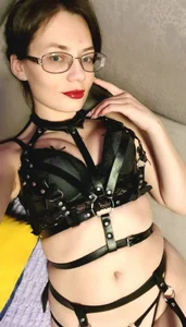 MilanaPure The belts on my body will drive you crazy Immagine  6