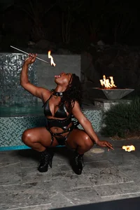 Public de TheBeeJayShow  6 photos