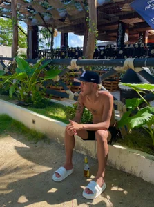 Jeremmy_Love enjoying the beach Kuva 2