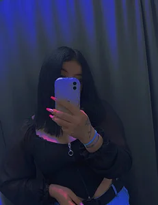 Emily_Muse Public Pic