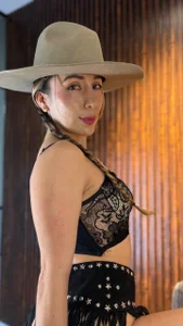 Sexy cowgirl 🔥🤠 od laurencarter1  3 snímek