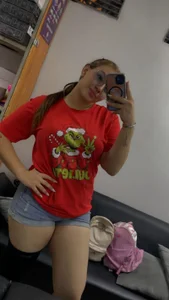 VannesaAlvernia Public Pic 3