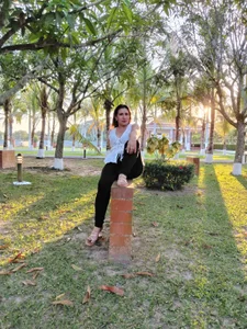 MIA-LARIOS 🌺 Pic 4