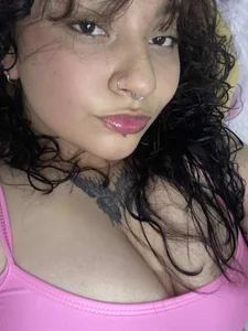 Lee_Rose Public Pic 6