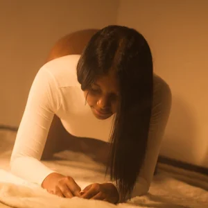 ZOEGARNER01 Public Hình 2