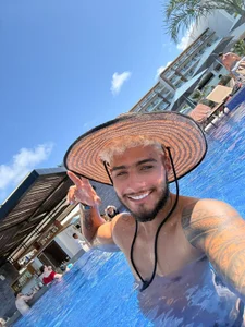 YoiPerezDjME AT BEACH 🌊🌴 Bild 6