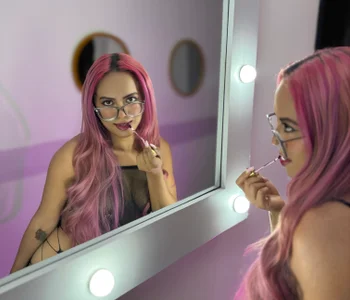 Keyla_Blaze pink hair 🤤🍒✨ . fénykép